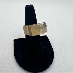 🍭4/$20 Kenneth Cole Cracked Ice Ring on a Gold Tone Band - Size 8